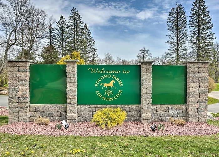 Spacious Tobyhanna Home With Pool Table And Fire Pit!