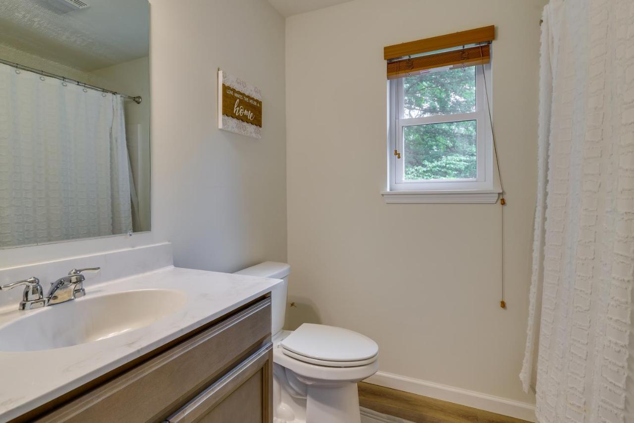 Spacious With Pool Table And Fire Pit! *