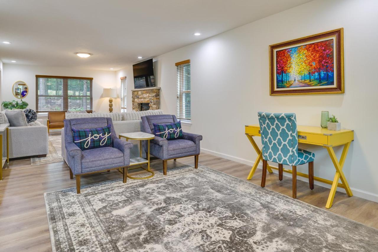 Holiday home Spacious With Pool Table And Fire Pit! Tobyhanna