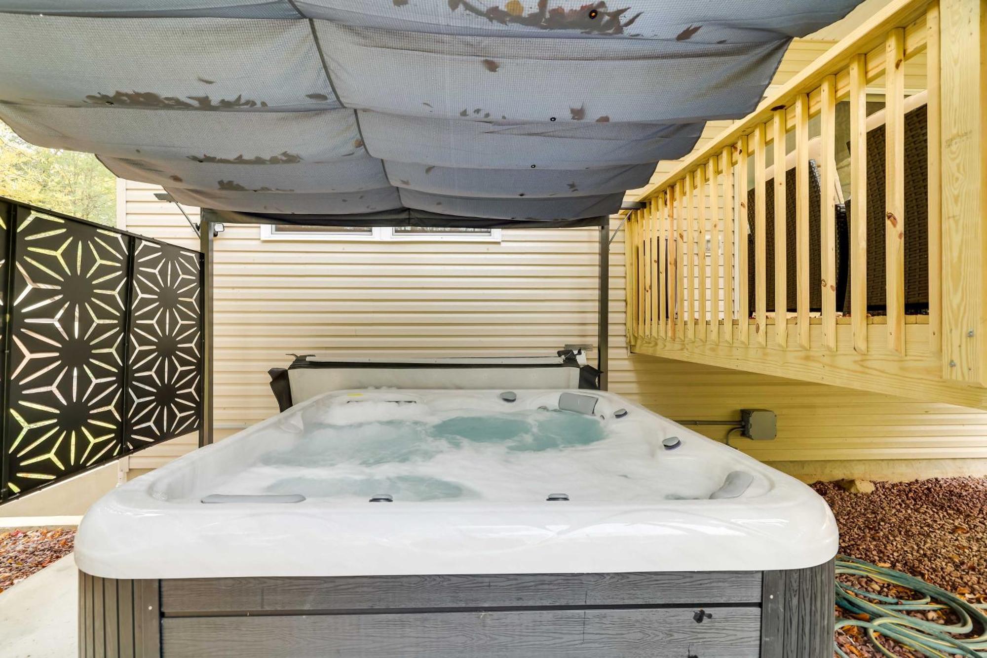 Spacious With Pool Table And Fire Pit! Tobyhanna