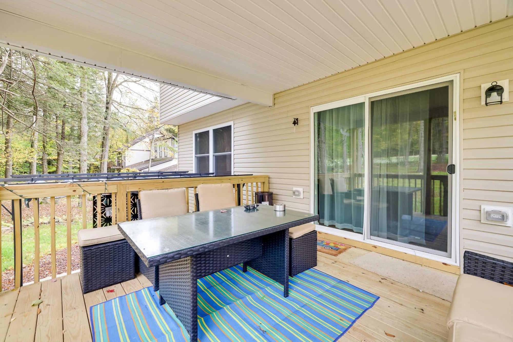 Spacious With Pool Table And Fire Pit! Tobyhanna